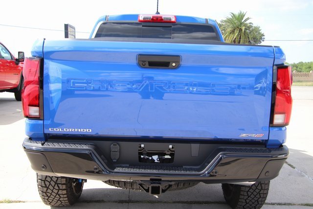 2025 Chevrolet Colorado ZR2 photo 4