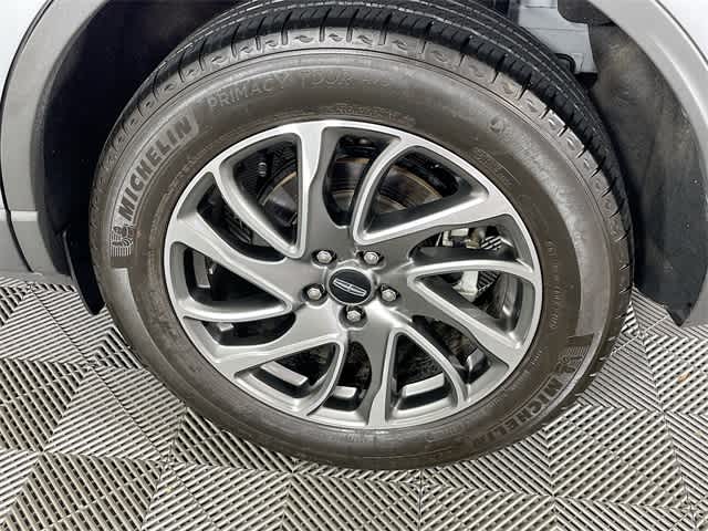 2022 Lincoln Corsair Standard photo 30