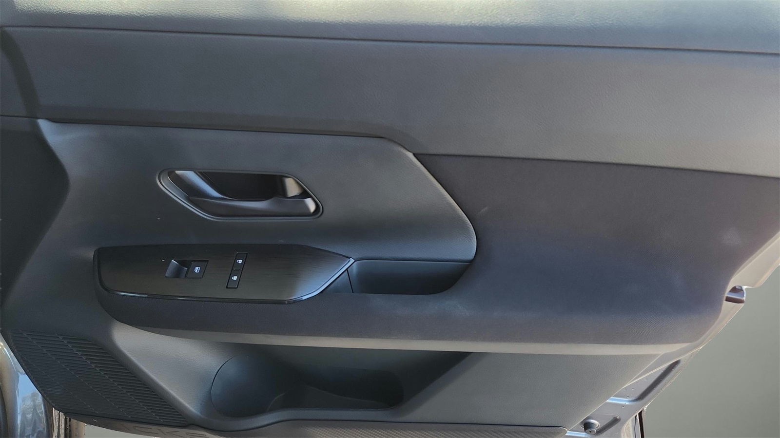 2025 Nissan Kicks Play S photo 21