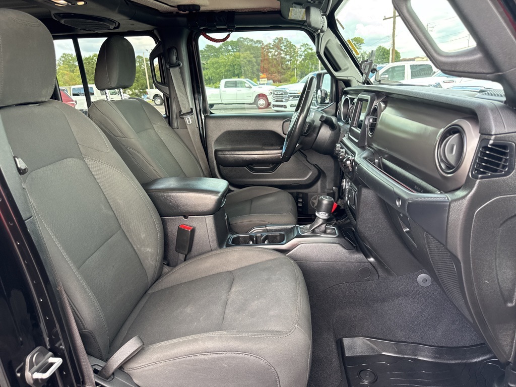 2020 Jeep Gladiator Sport photo 26