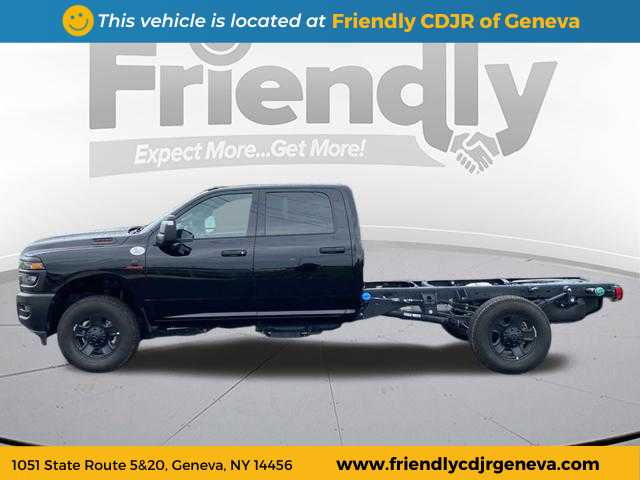 2025 Ram 3500 Tradesman photo 3