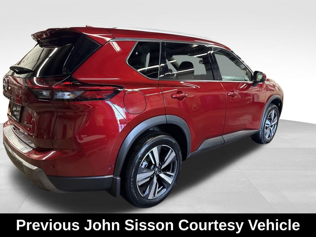 2024 Nissan Rogue SL photo 4
