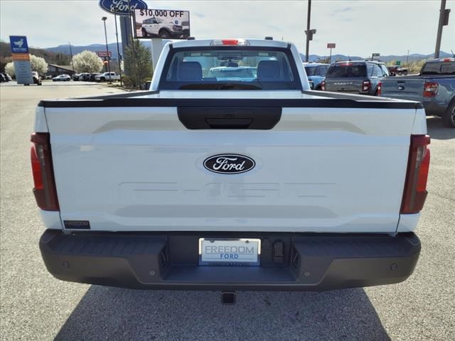 2025 Ford F-150 XL photo 4