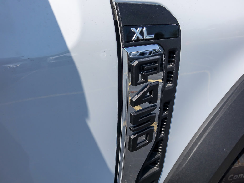 2025 FORD F-450 - Image 33