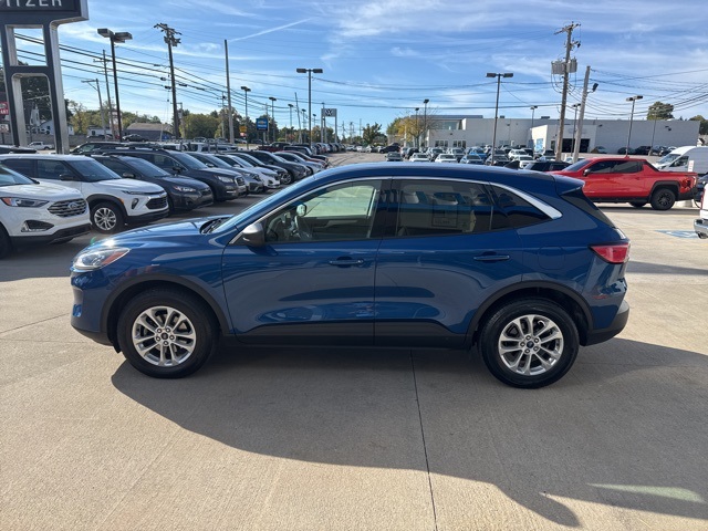 2022 Ford Escape SE photo 5