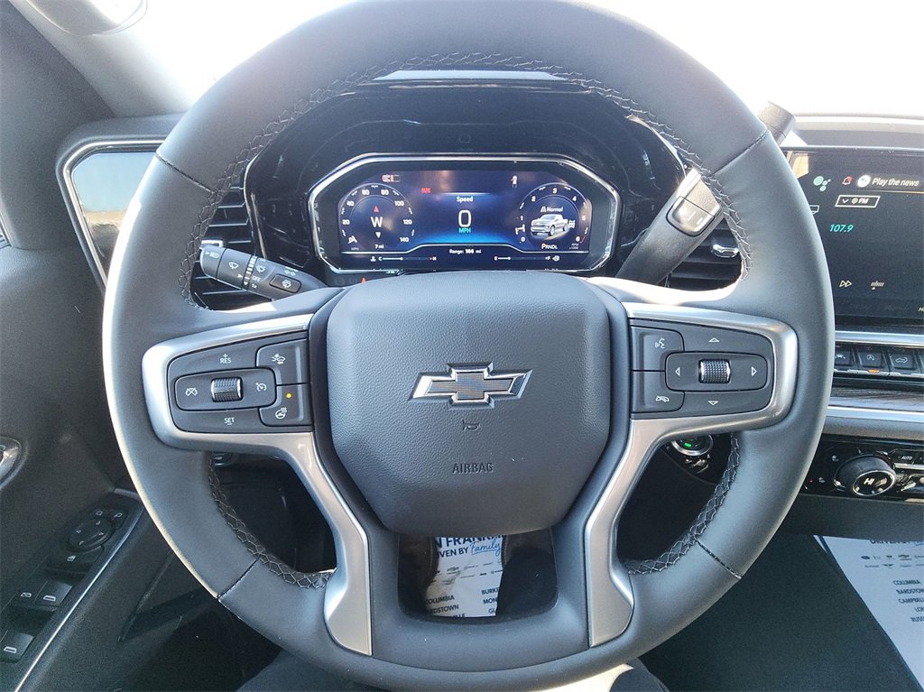 2025 Chevrolet Silverado 1500 RST photo 14