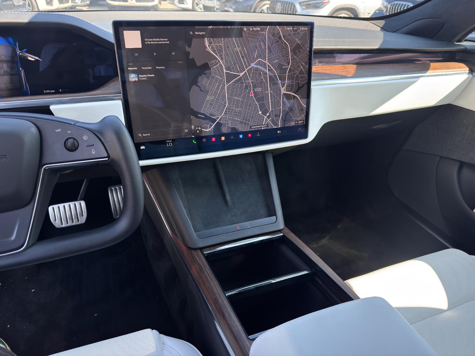 2021 Tesla Model S Long Range photo 16