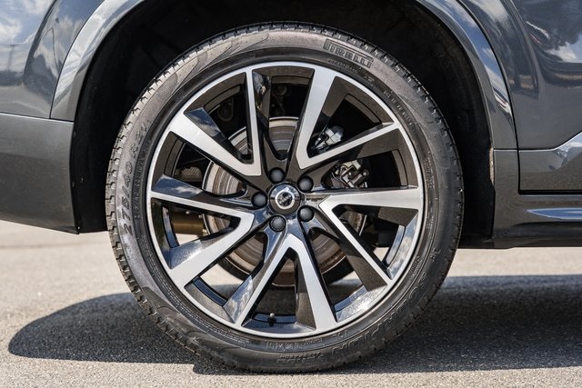 2022 Volvo XC90 Momentum photo 12
