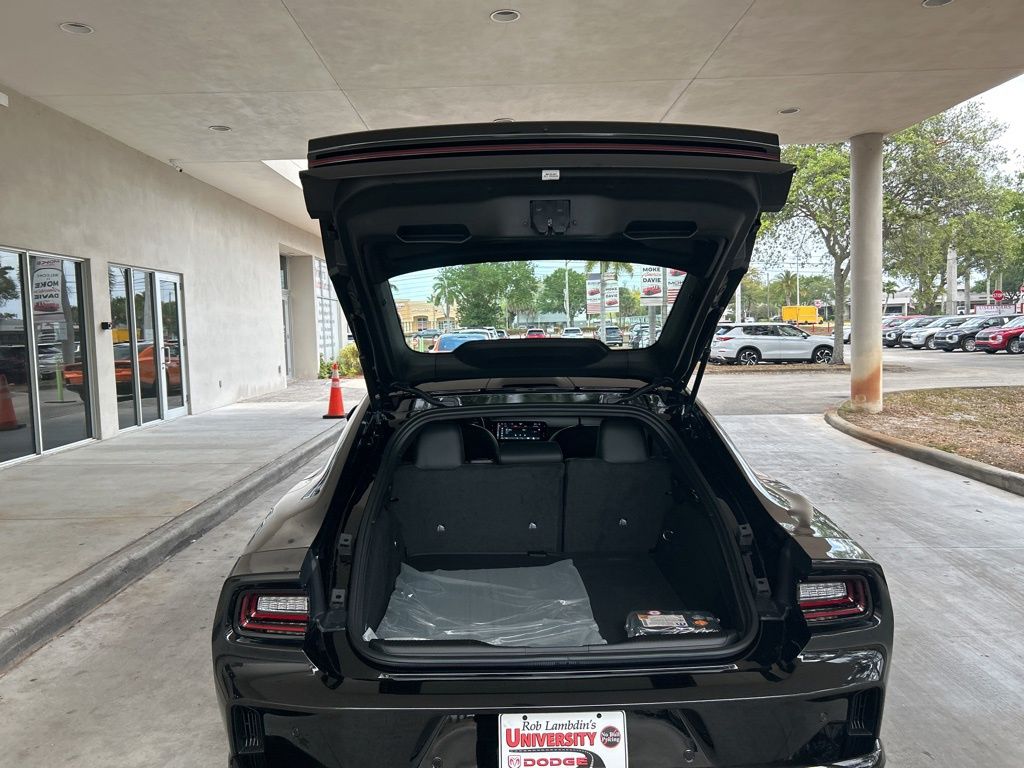 2025 Dodge Charger R/T photo 26