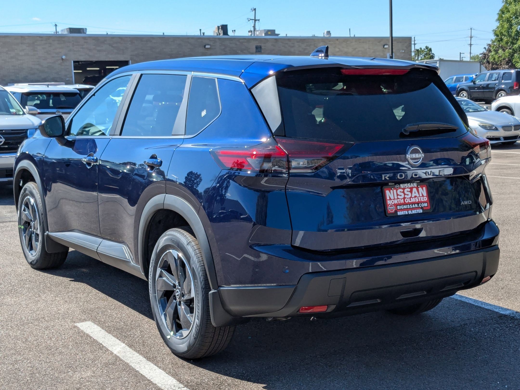 2026 Nissan Rogue SV photo 7