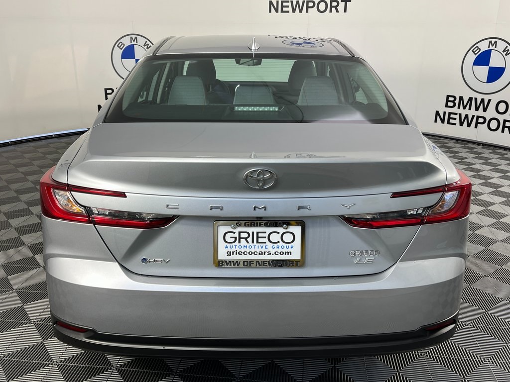 2025 Toyota Camry LE photo 8