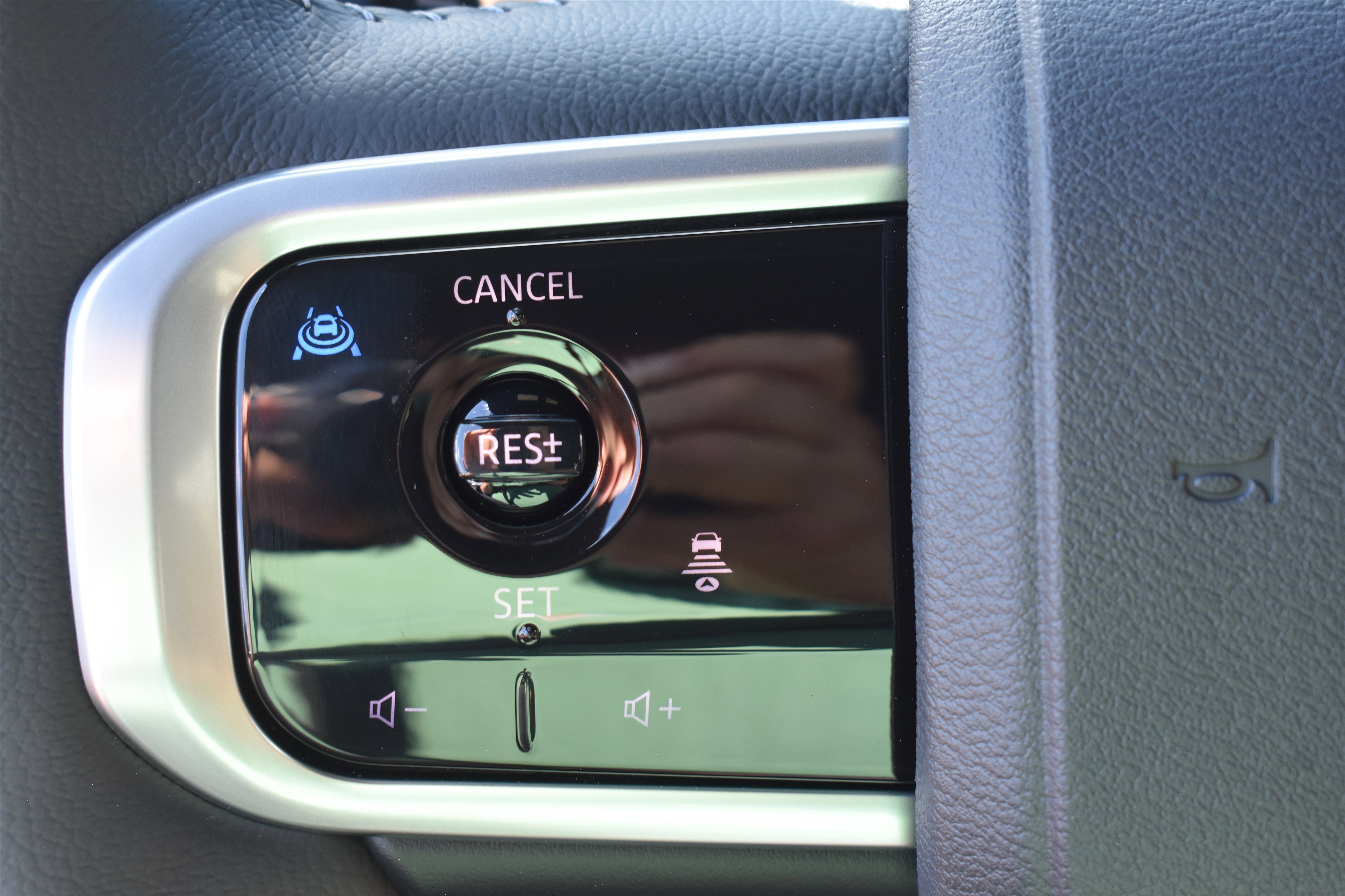 2026 Nissan Armada SL photo 10