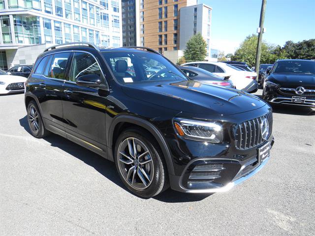 2025 Mercedes Benz GLB AMG 35 4MATIC photo 4