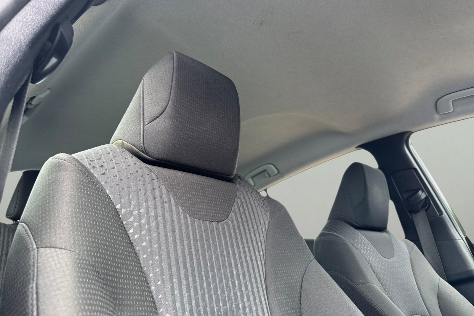 2017 Toyota Prius Prime Plus photo 19