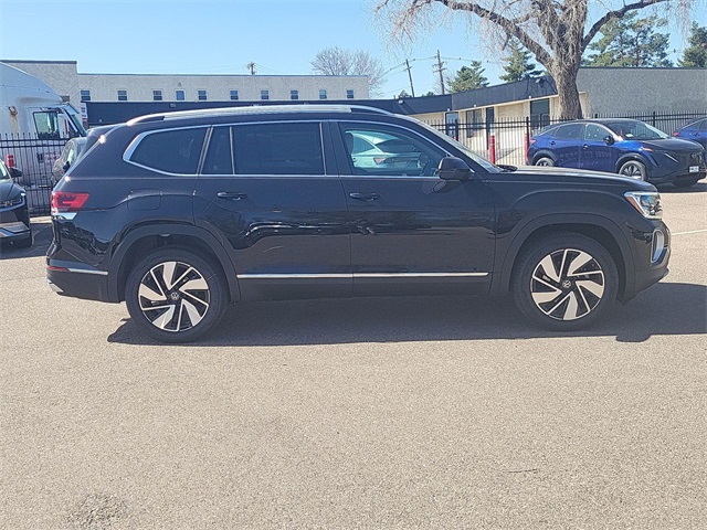 2025 Volkswagen Atlas SE photo 5