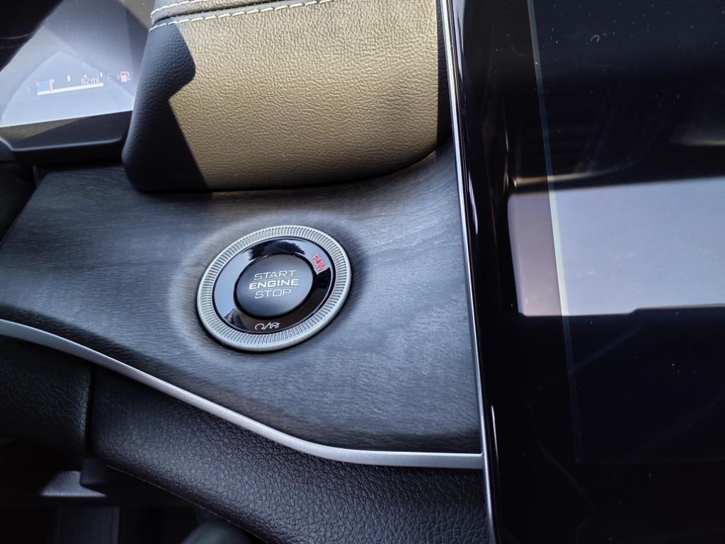 2025 Jeep Grand Cherokee Limited photo 14