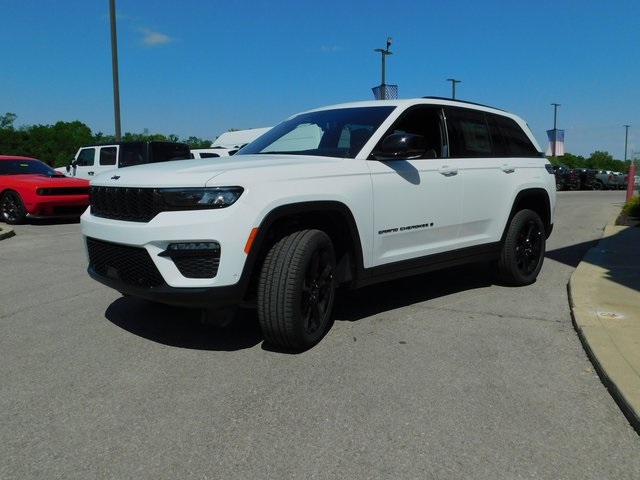 2025 Jeep Grand Cherokee Limited photo 4