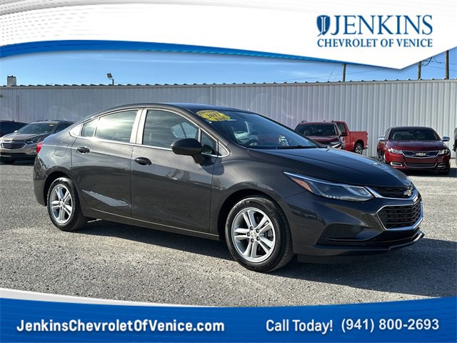 2017 Chevrolet Cruze LT's photo