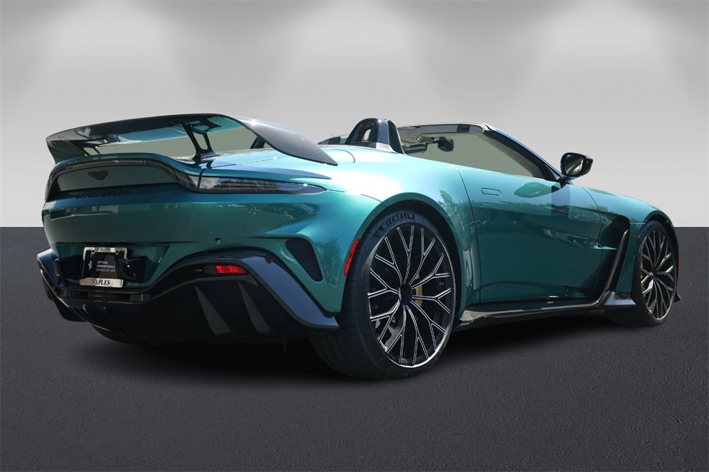 2023 Aston Martin Vantage photo 3