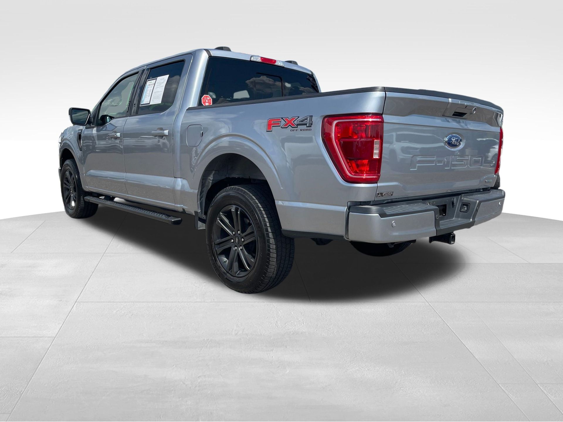 2022 Ford F-150 XLT photo 8