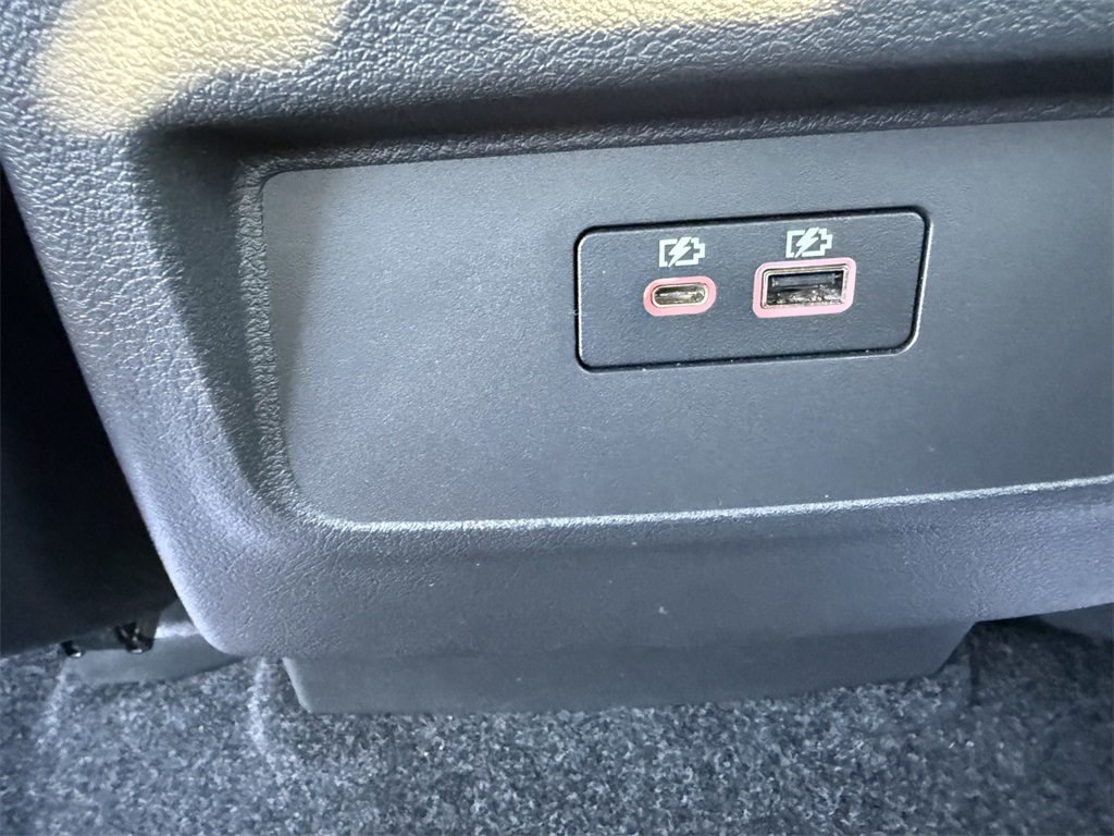 2022 Nissan Frontier SV Crew Cab photo 32