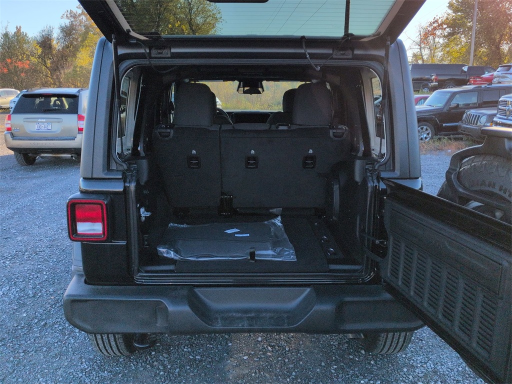 2026 Jeep Wrangler Sport S photo 4