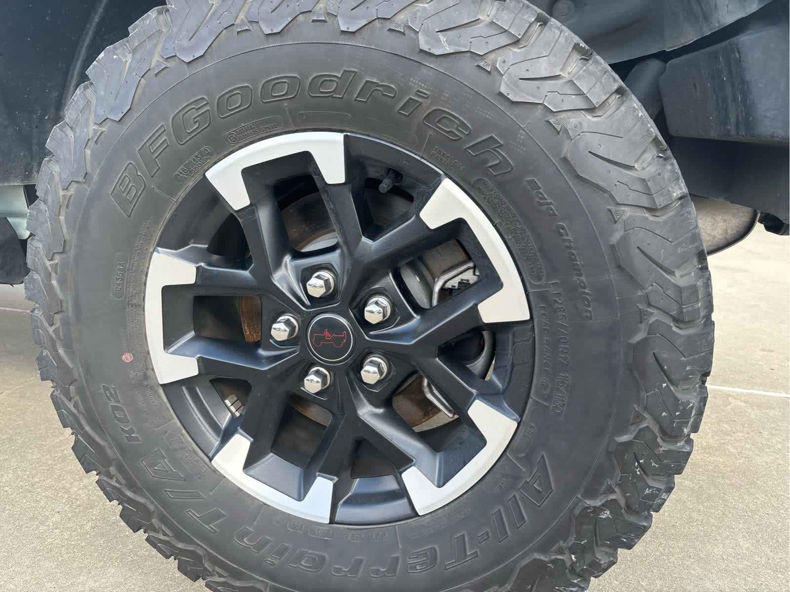 2024 Jeep Wrangler Rubicon photo 3