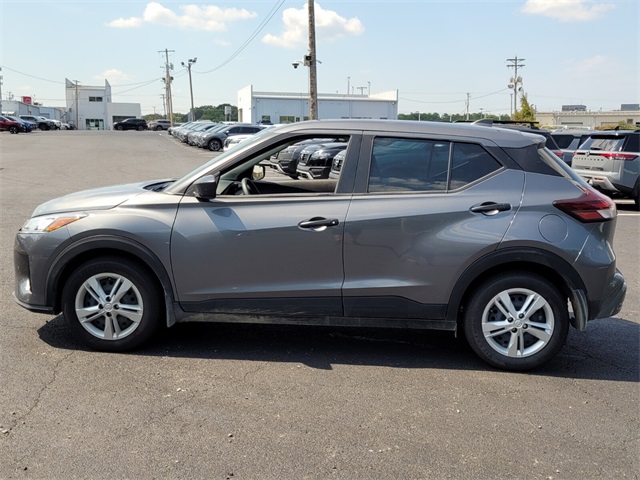 2024 Nissan Kicks S photo 6