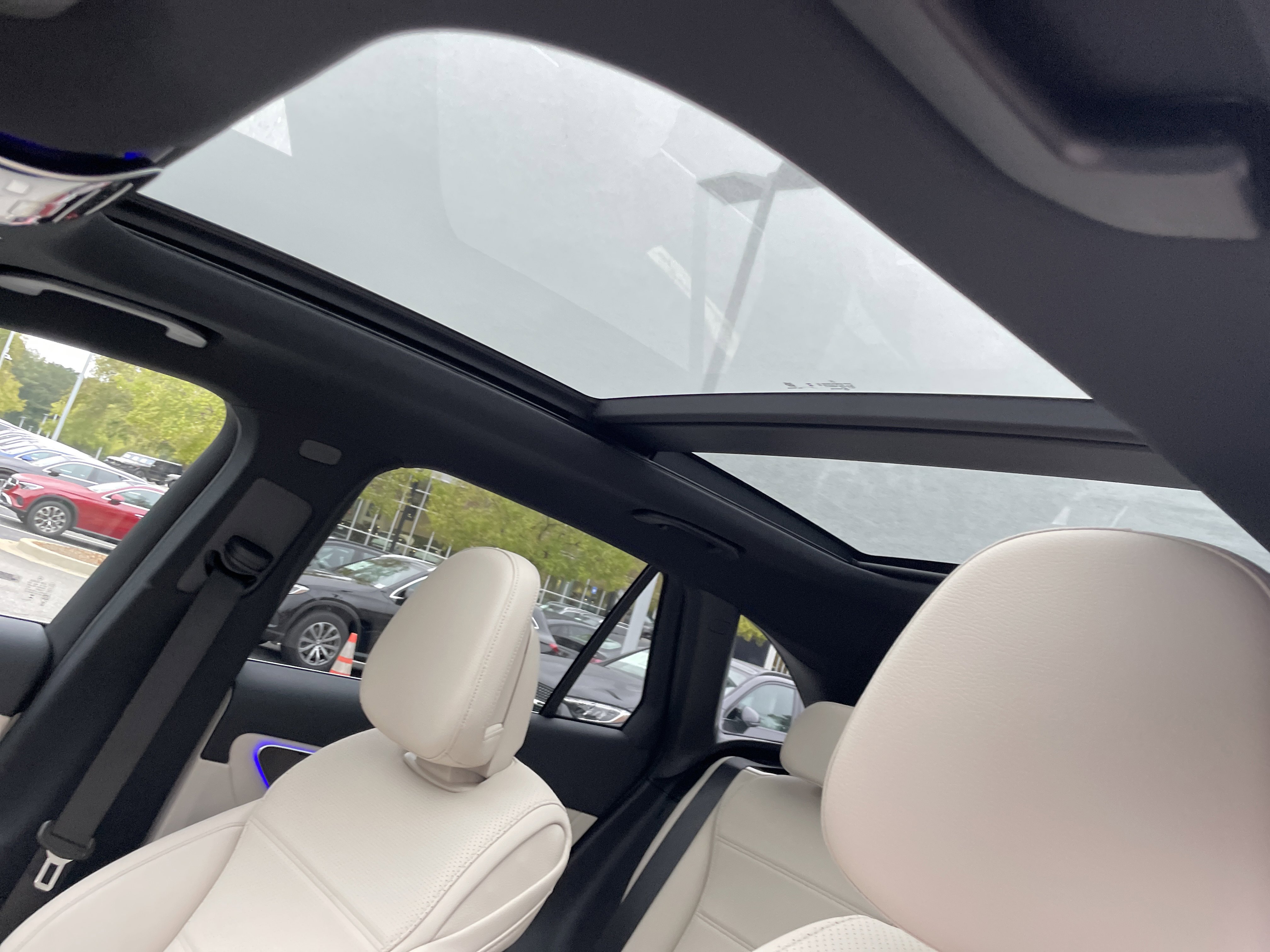 2026 Mercedes Benz GLC 300 photo 3