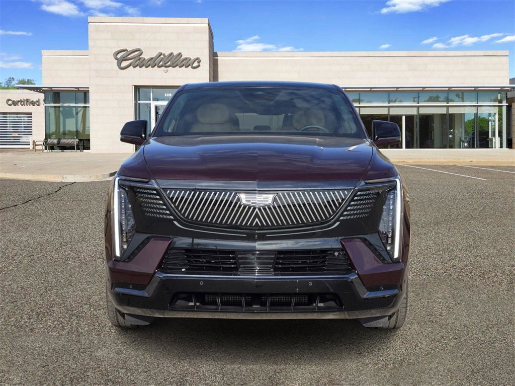 2025 Cadillac Escalade IQ Sport photo 2