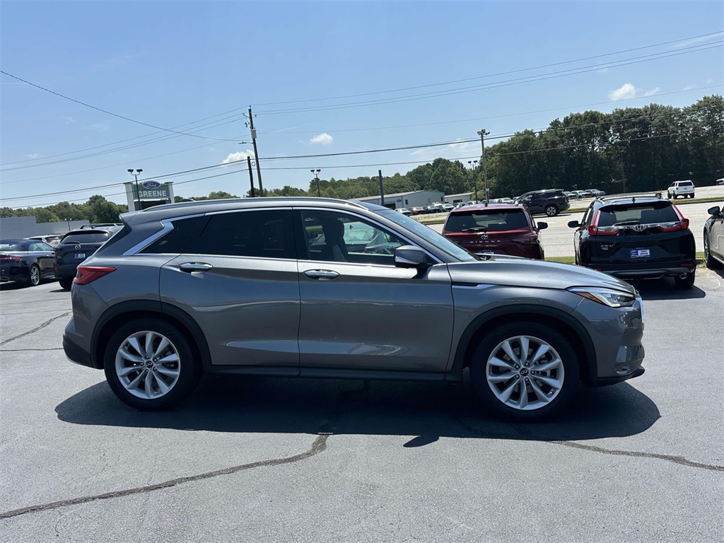 2019 Infiniti QX50 Essential photo 28