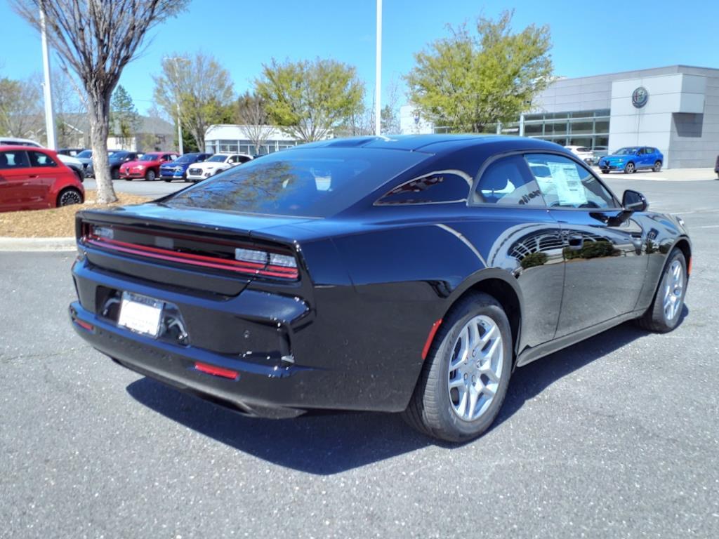 2025 Dodge Charger R/T photo 17