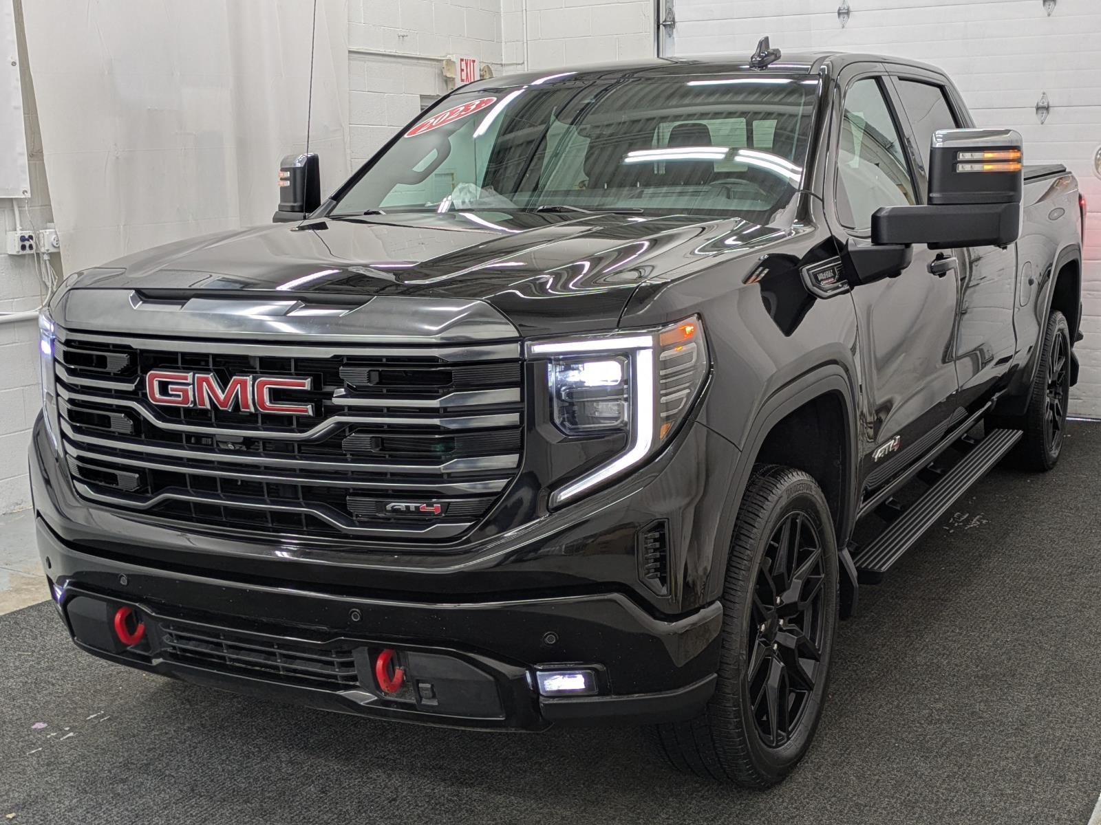 2023 GMC Sierra 1500 AT4's photo