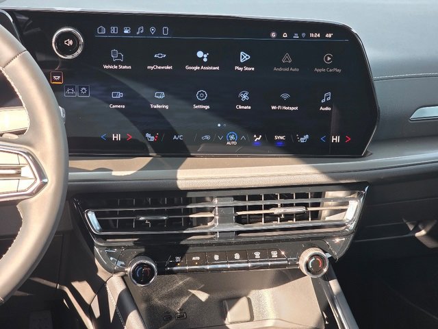 2026 Chevrolet Traverse photo 3