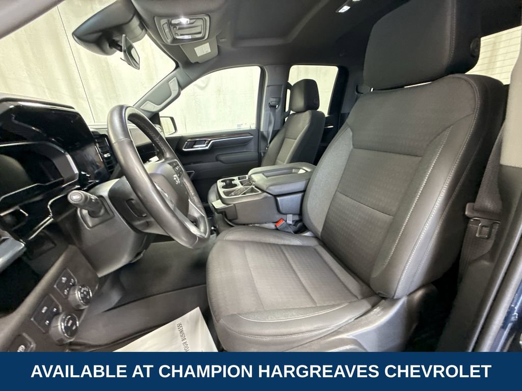 2022 Chevrolet Silverado 1500 RST photo 19