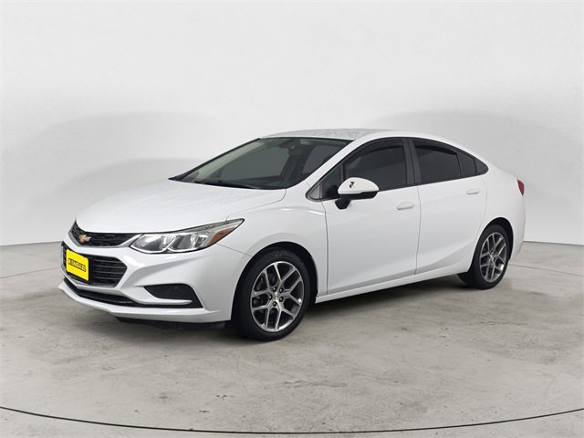 2018 Chevrolet Cruze LS's photo