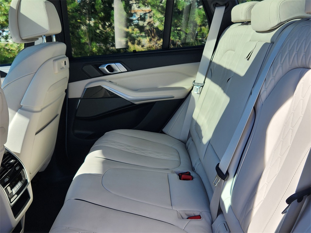 2023 Bmw X5 M50i photo 10