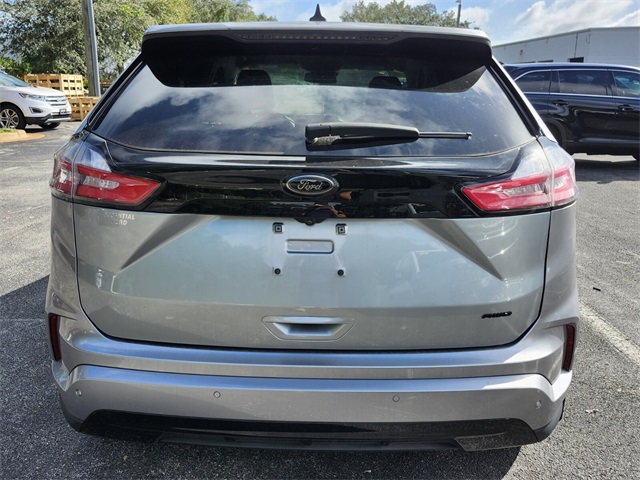 2024 Ford Edge SE photo 3