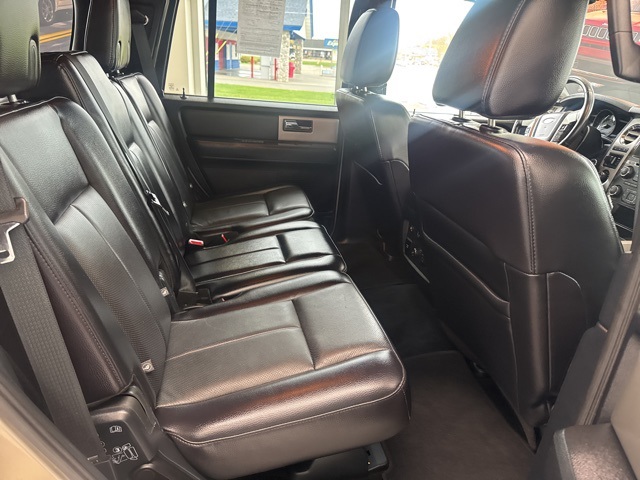 2017 Ford Expedition Limited photo 12