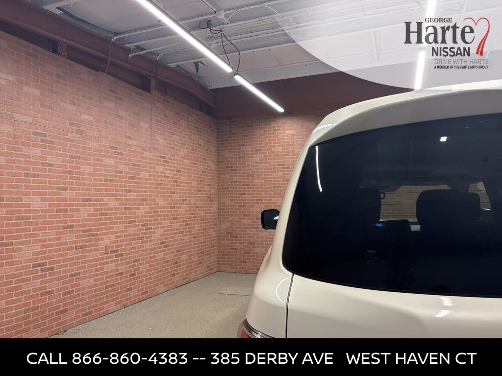 2018 Nissan Armada Platinum photo 39