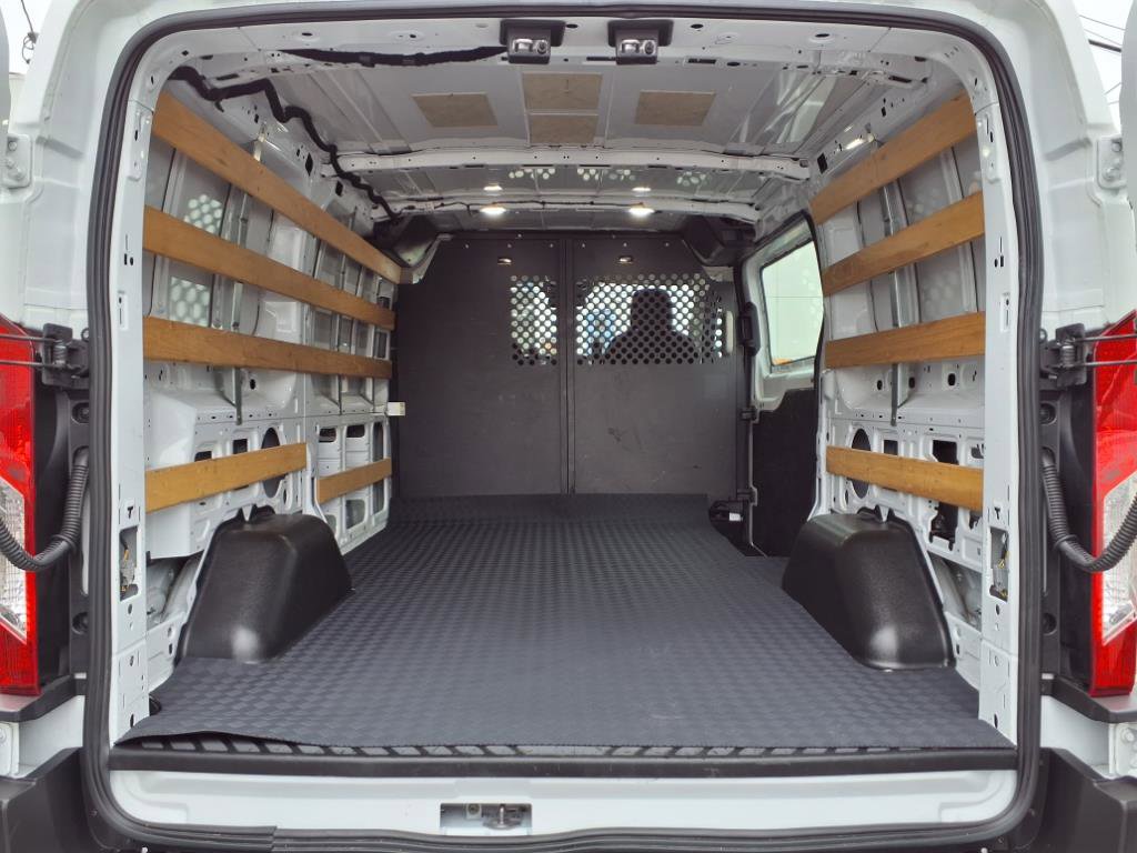2023 Ford Transit Cargo Van photo 17