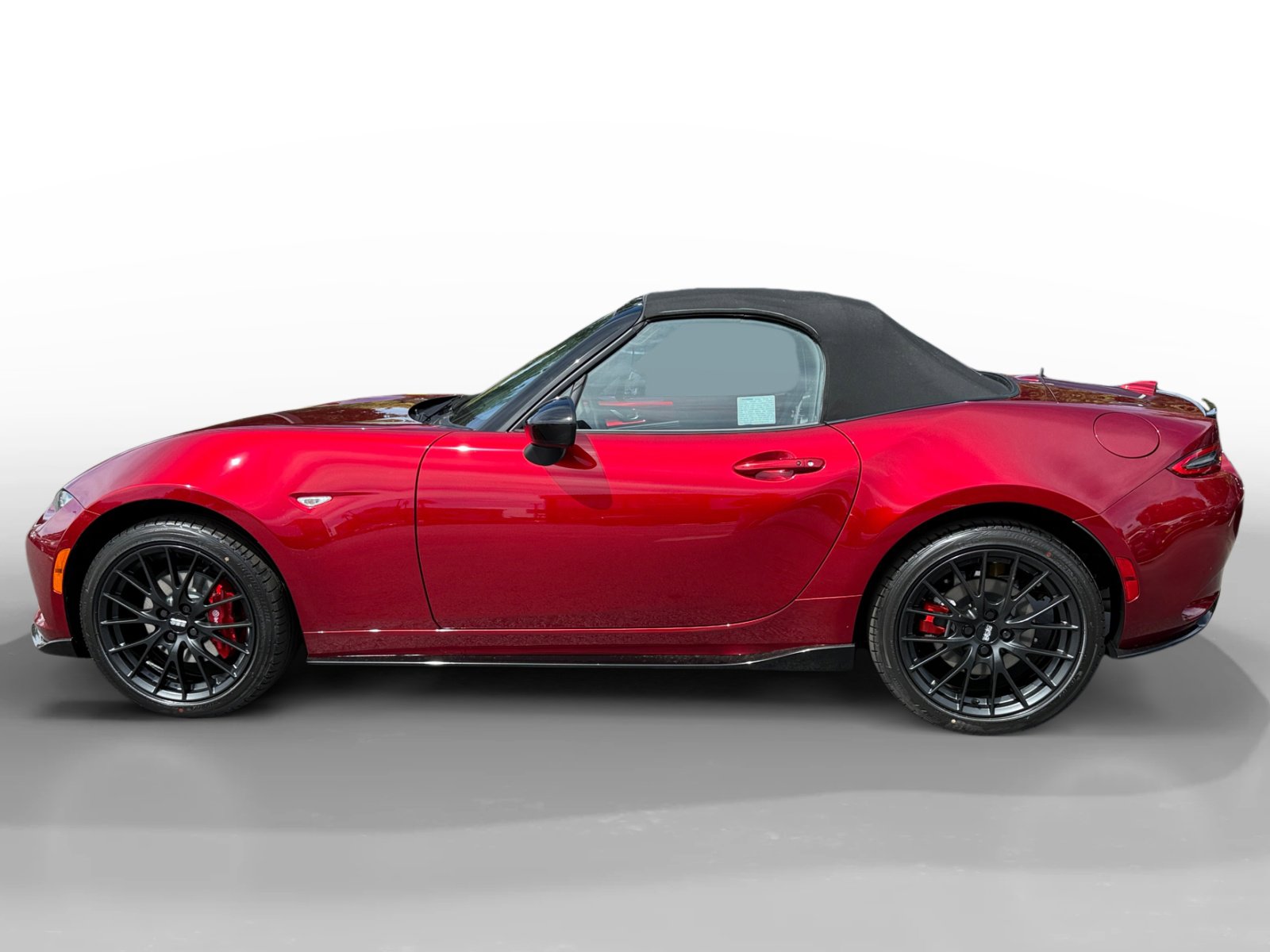 2025 Mazda MX-5 Miata Miata photo 2
