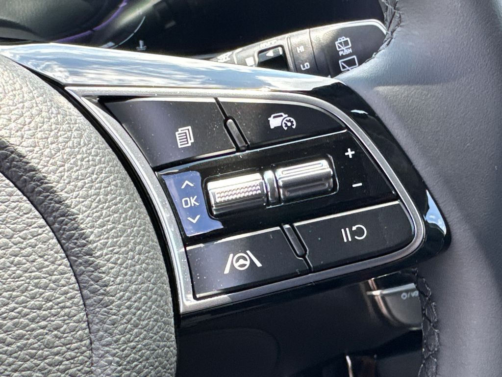 2025 Kia Seltos S photo 22