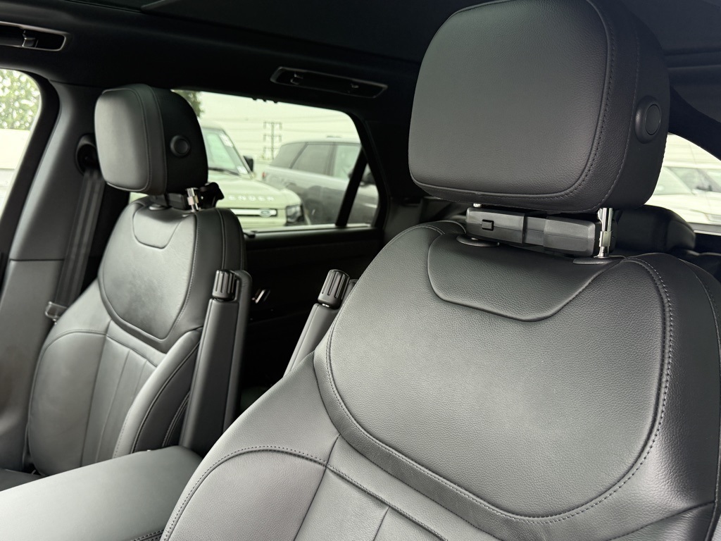 2025 Land Rover Range Rover Sport P360 S photo 11