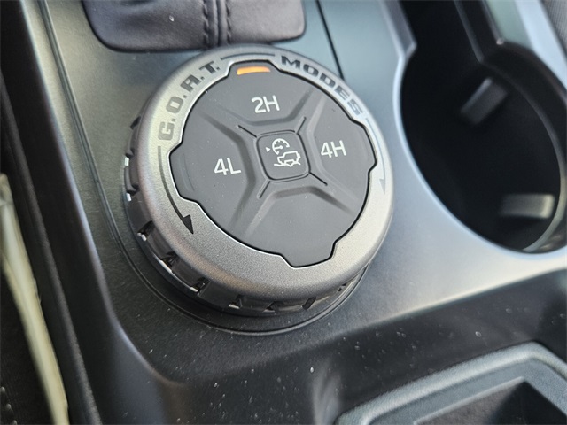 2025 Ford Bronco Base photo 20