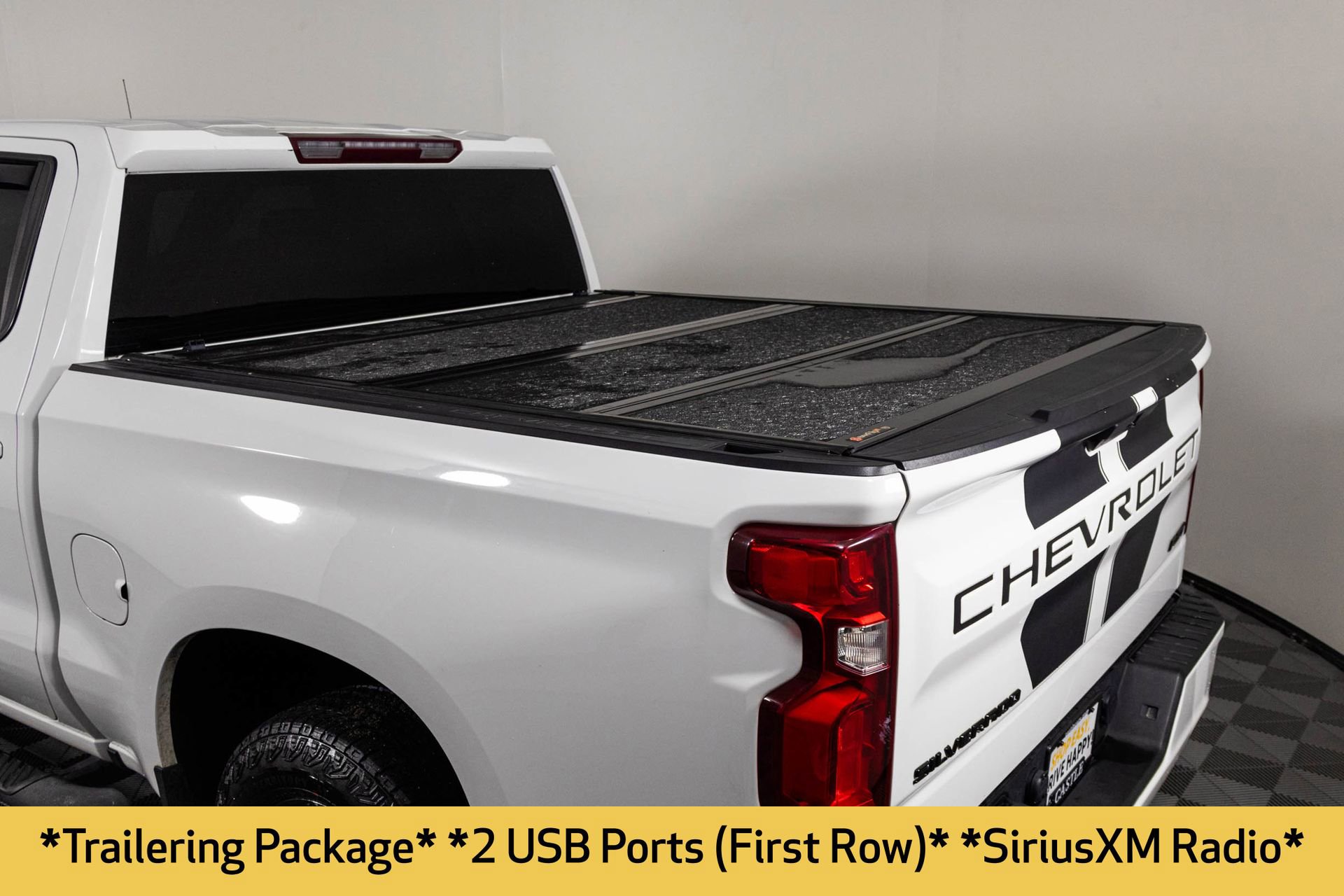 2021 Chevrolet Silverado 1500 RST photo 2