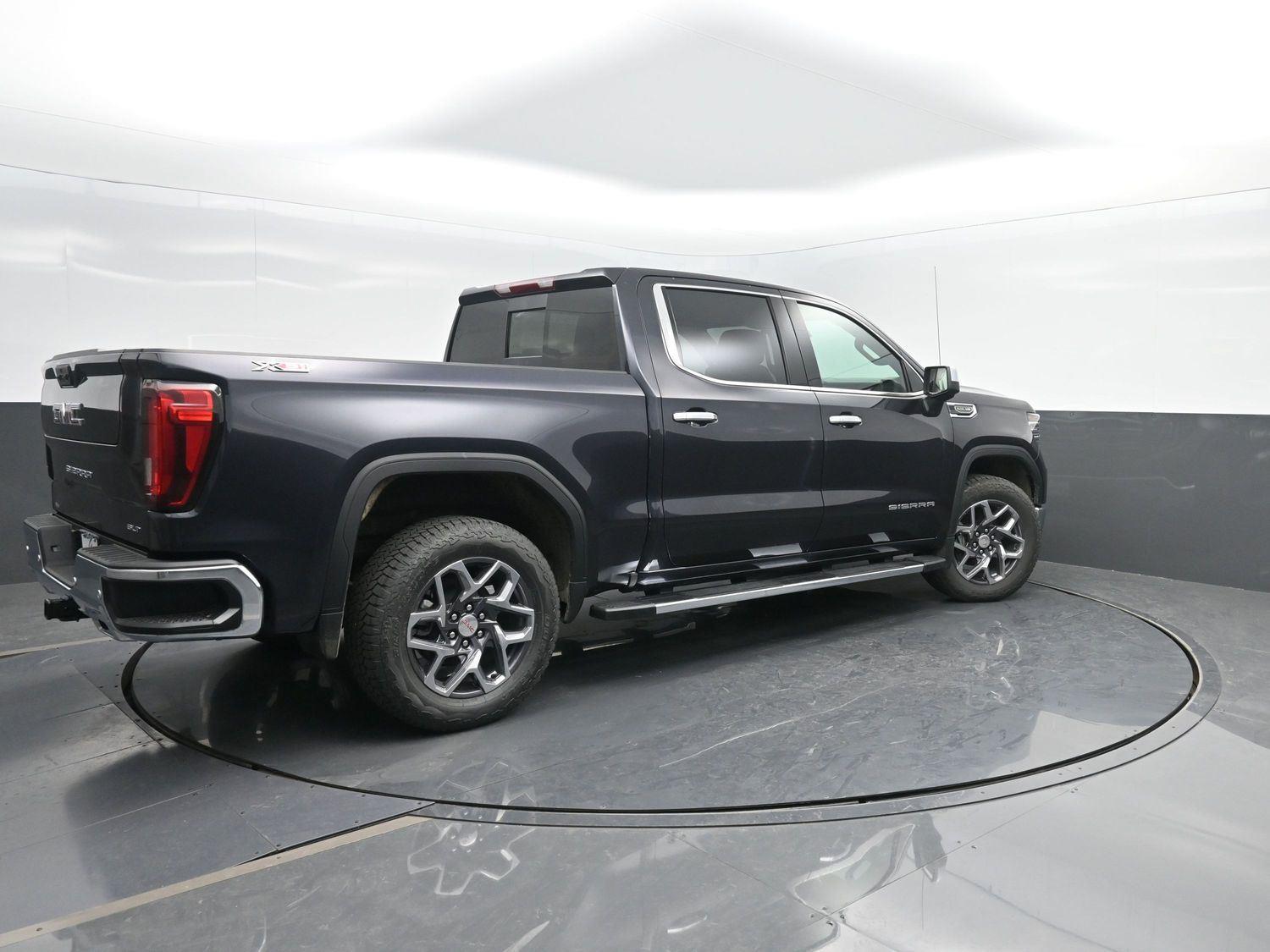 2026 GMC Sierra 1500 SLT's photo