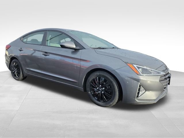 2019 Hyundai Elantra SE's photo