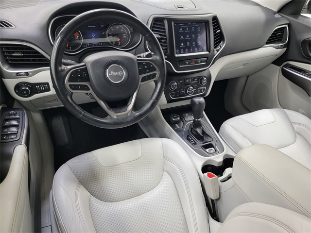 2021 Jeep Cherokee Latitude Lux photo 30