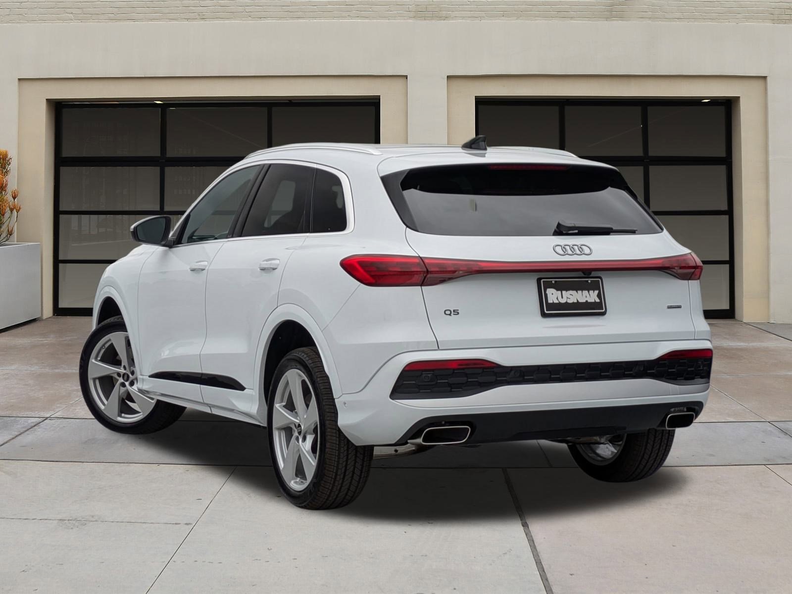 2025 Audi Q5 2.0T Premium Plus photo 3